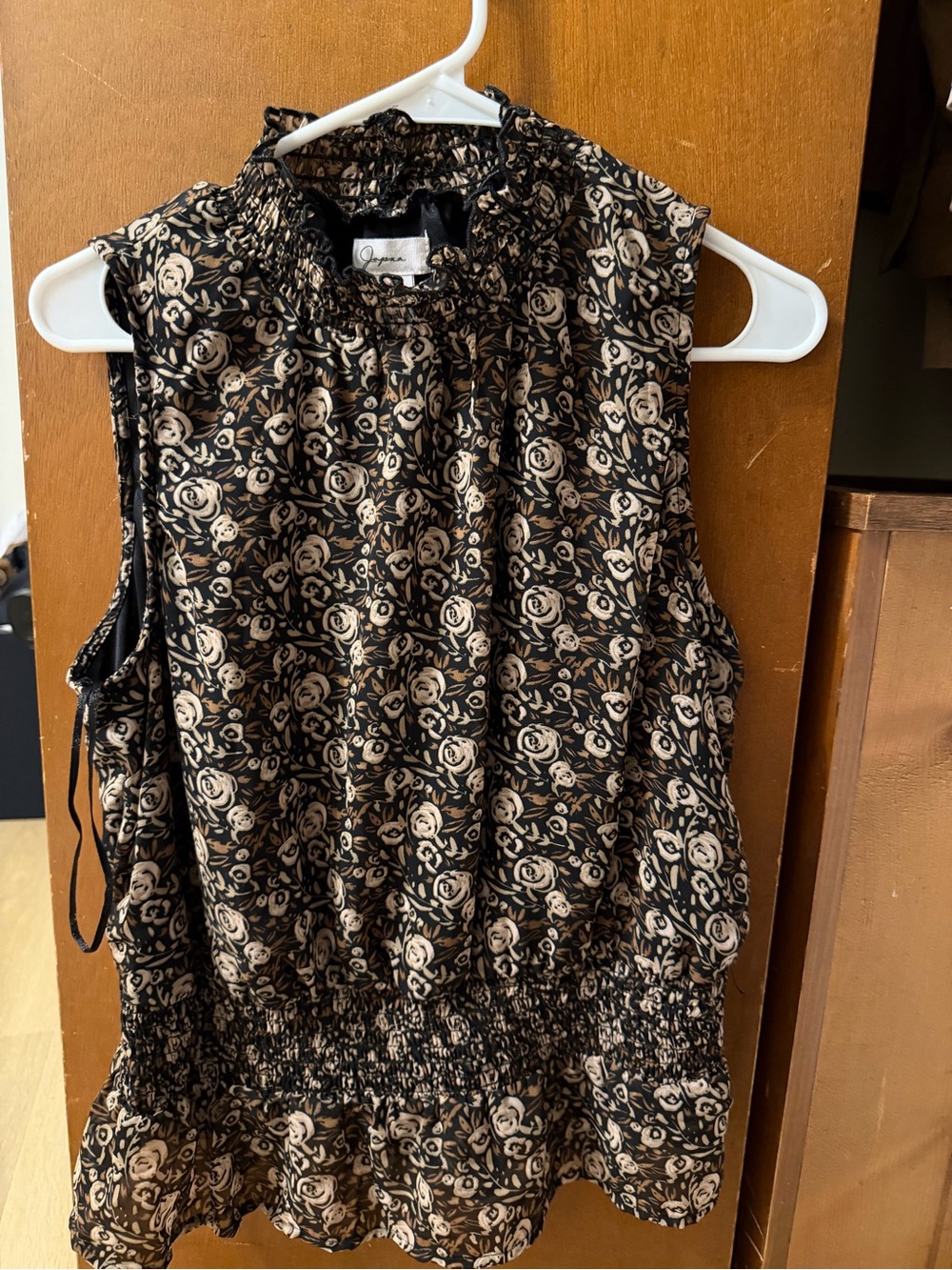 Japna Black and Cream Floral Smocked Waist Sleeveless Top